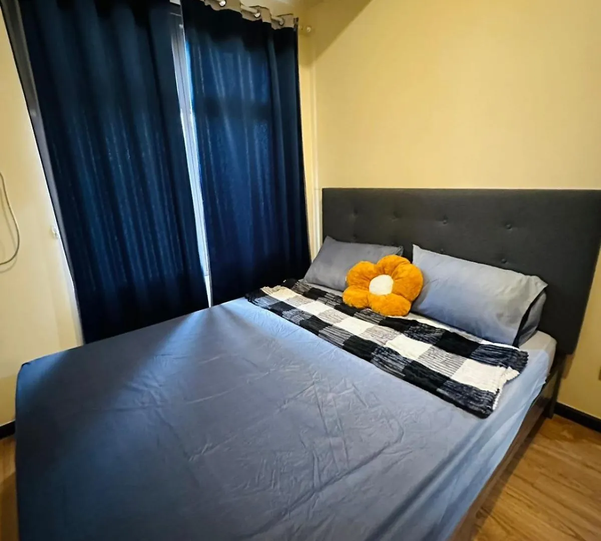 1 Bedroom Staycation In Pasay Manila Apartment